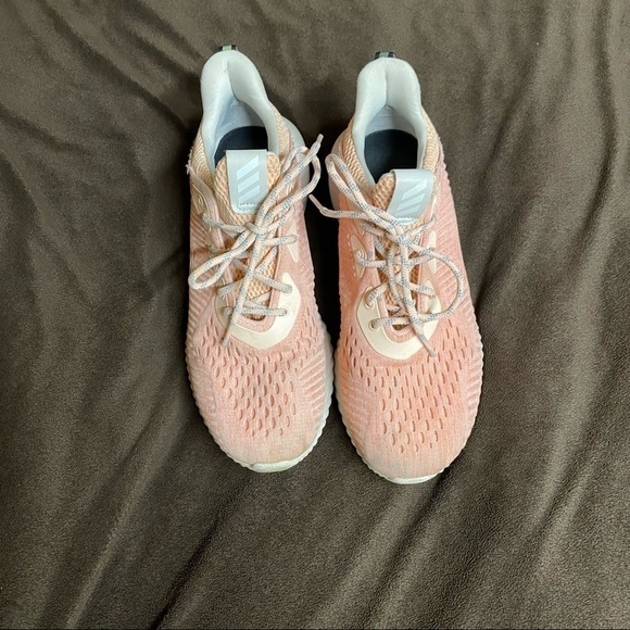 ADIDAS alphabounce shoes-size 8 - Picture 3 of 6